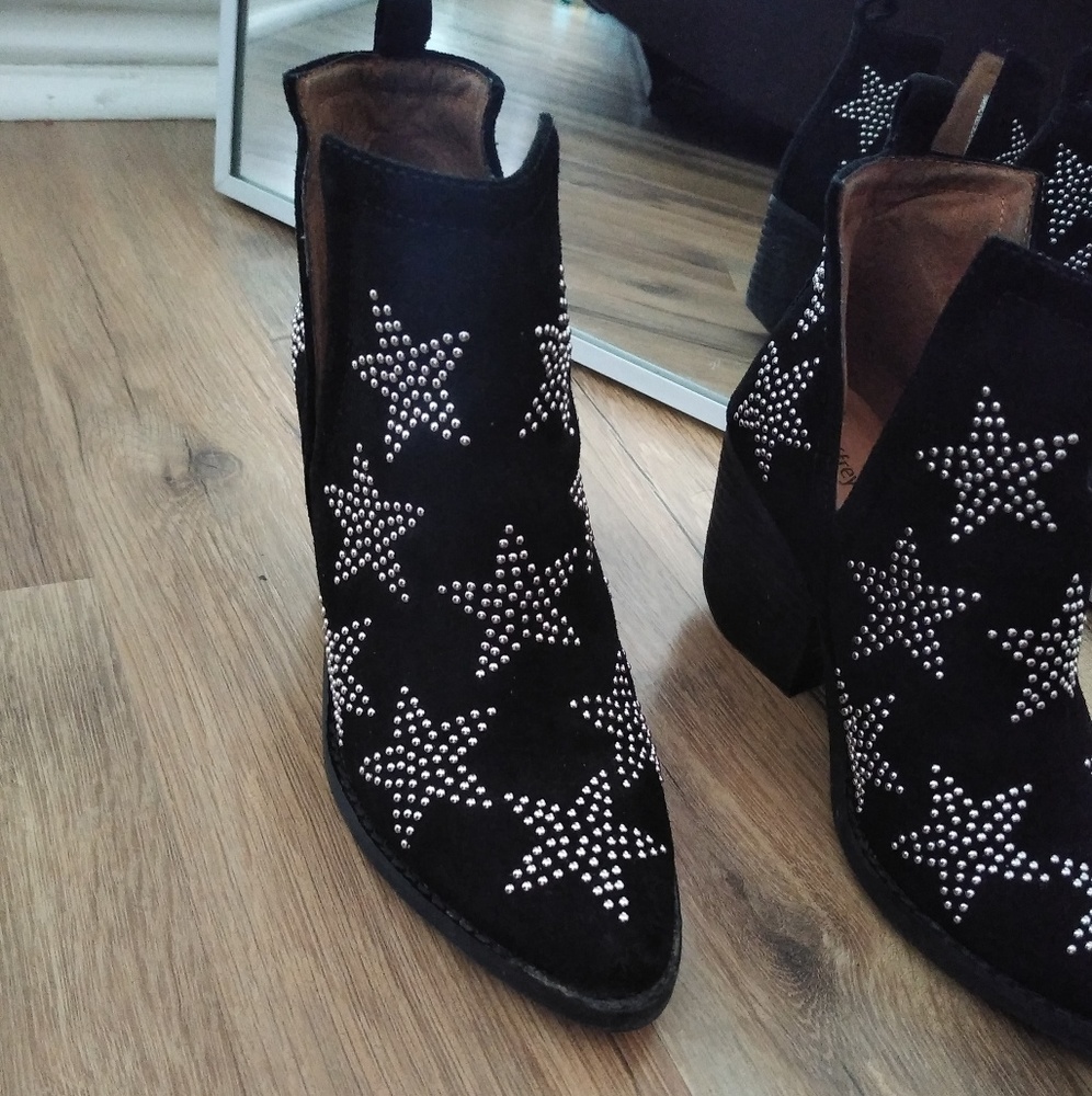 Jeffrey Campbell booties